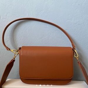 Samara x Claire The Claire Crossbody bag in Amber.